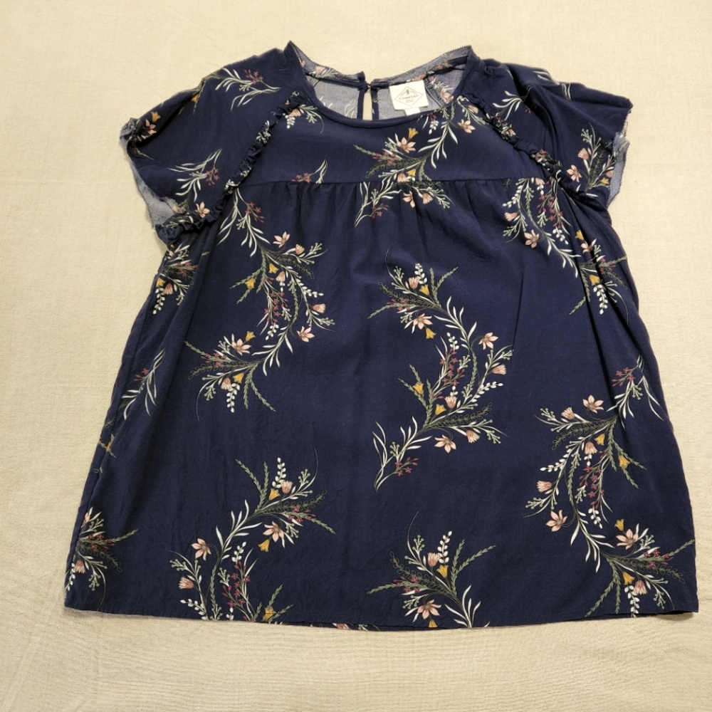 St. John's Bay Navy Floral Top | size L